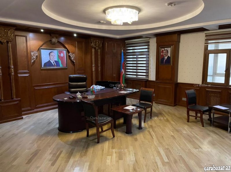 Eldar Babayev kucesinde 18 otaqli ofis icareye
